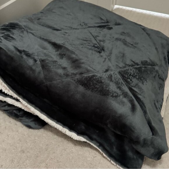 London fog king comforter diamond quilt pattern Luxurious Cream Bedding Blanket - Picture 1 of 15